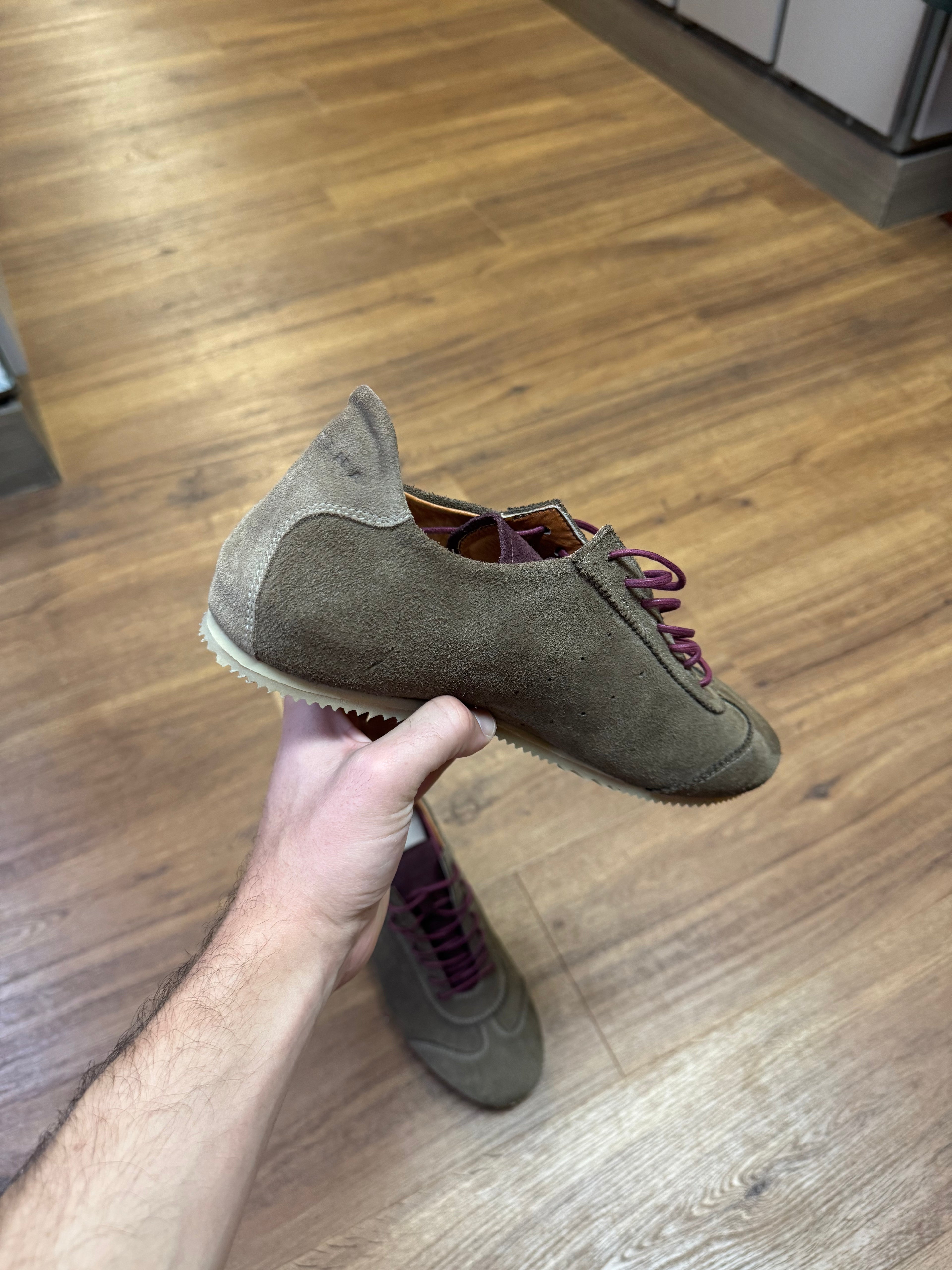 ( Flats ) - Brown suede
